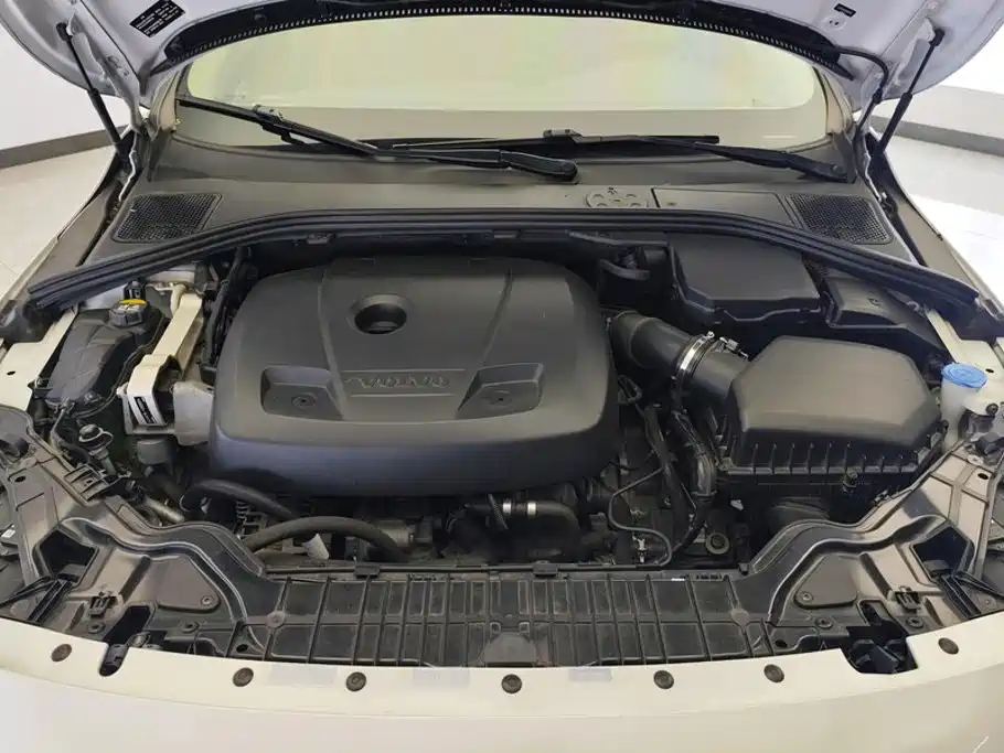 Volvo S60 — миниатюра 10