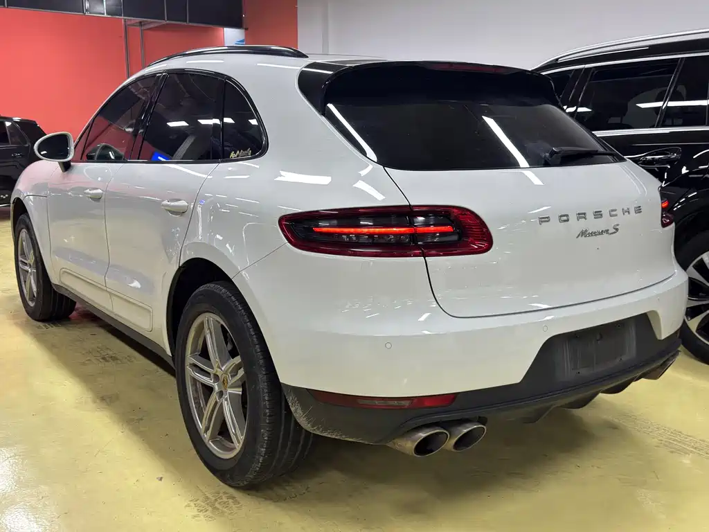 Porsche Macan — миниатюра 4