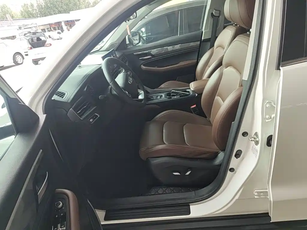 Geely Vision X6 — миниатюра 15