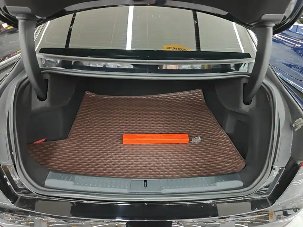 Lincoln Z — миниатюра 19
