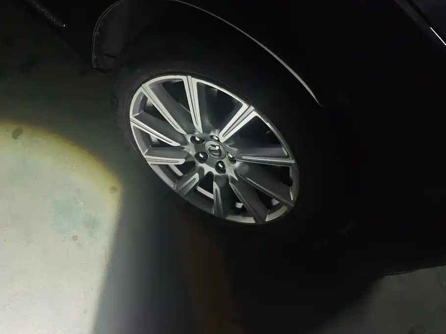 Volvo S90 — миниатюра 6