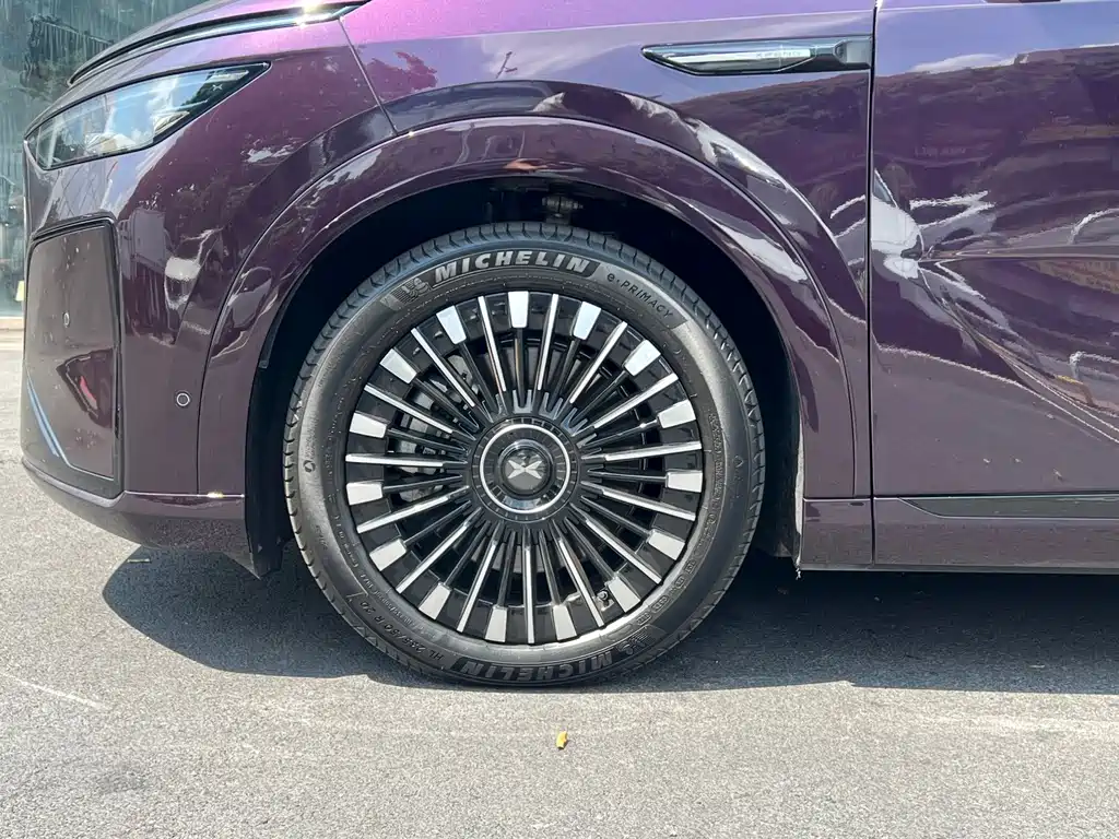 XPeng X9 — миниатюра 12
