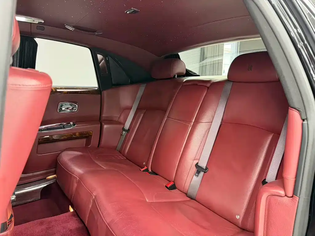 Rolls-Royce Ghost — миниатюра 6