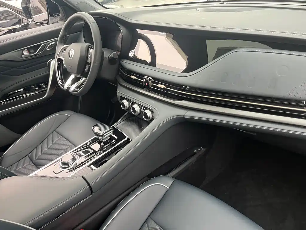 Changan CS95 — миниатюра 23