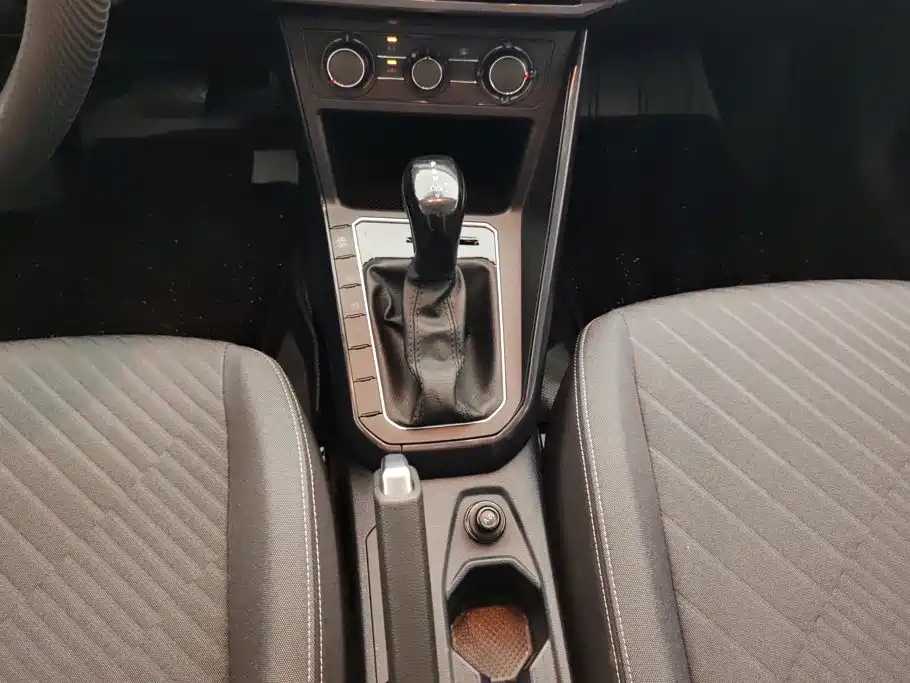 Volkswagen Lavida — миниатюра 16