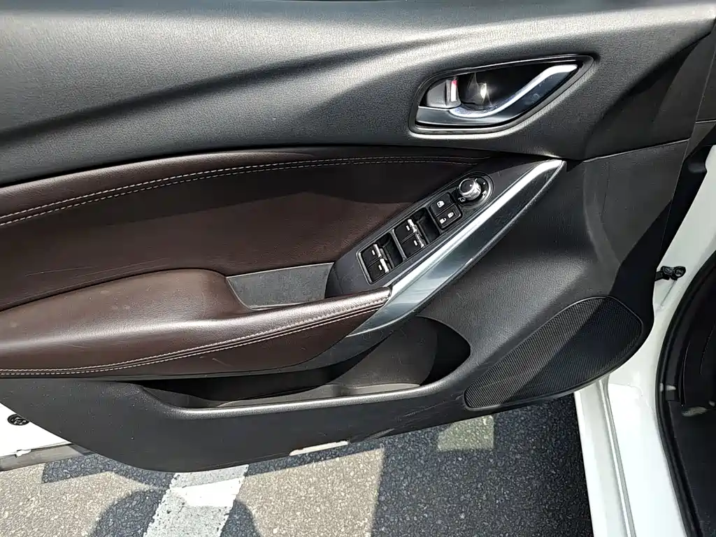 Mazda Atenza — миниатюра 7