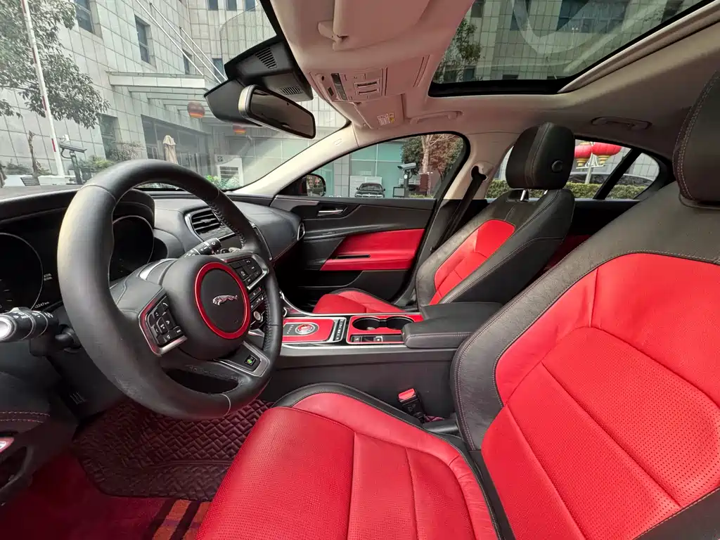 Jaguar XE — фотографии объявления, Фото 14