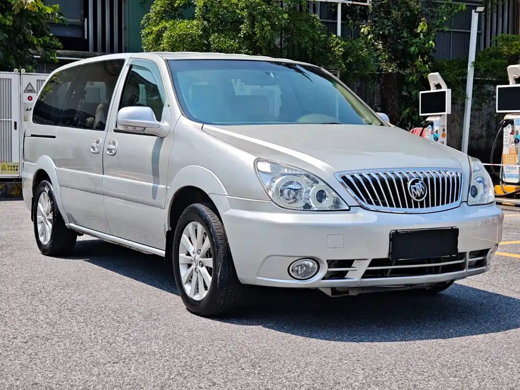 Buick GL8 — миниатюра 3