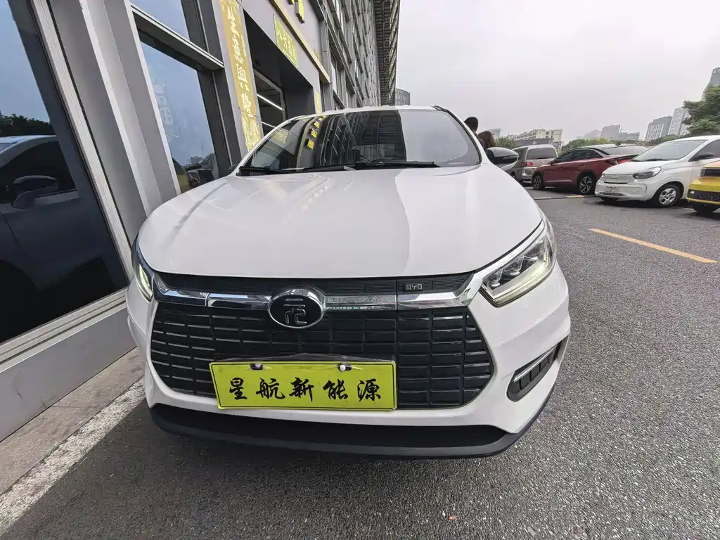 BYD Yuan EV — миниатюра 2
