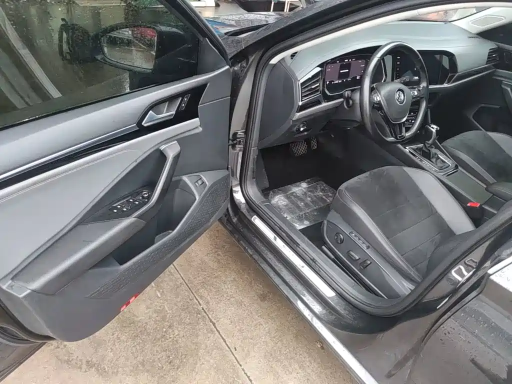 Volkswagen Sagitar — миниатюра 16