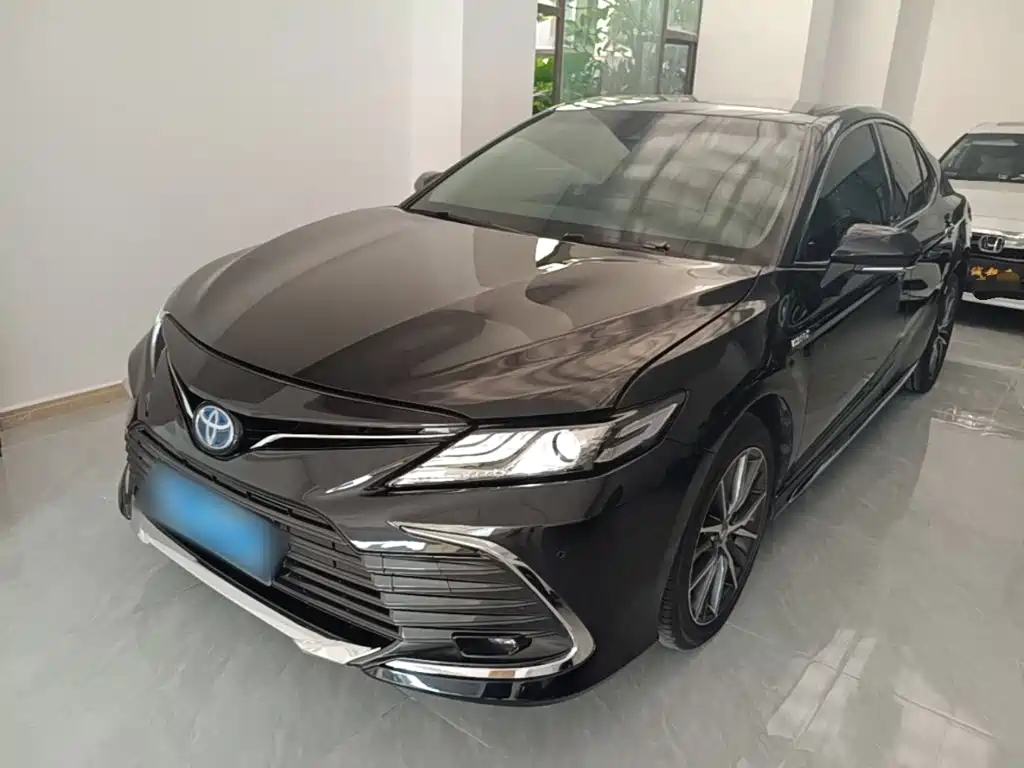 Toyota Camry — миниатюра 2