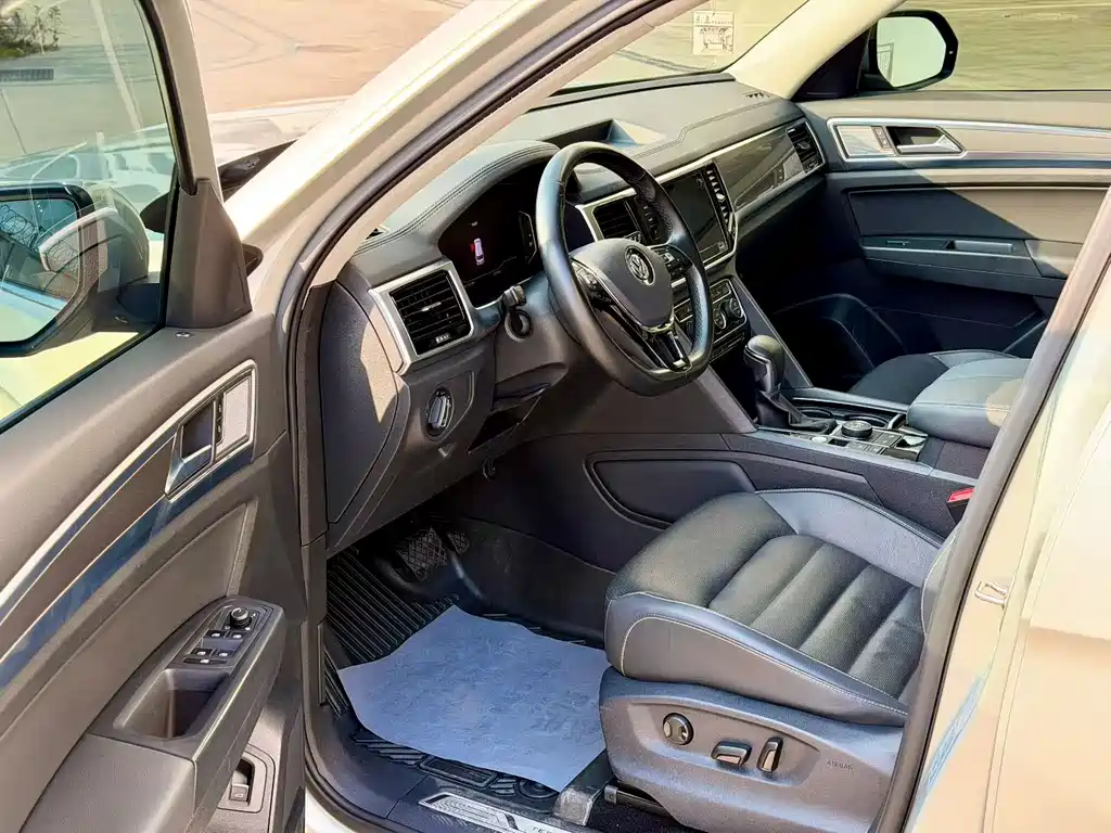 Volkswagen Teramont — миниатюра 3
