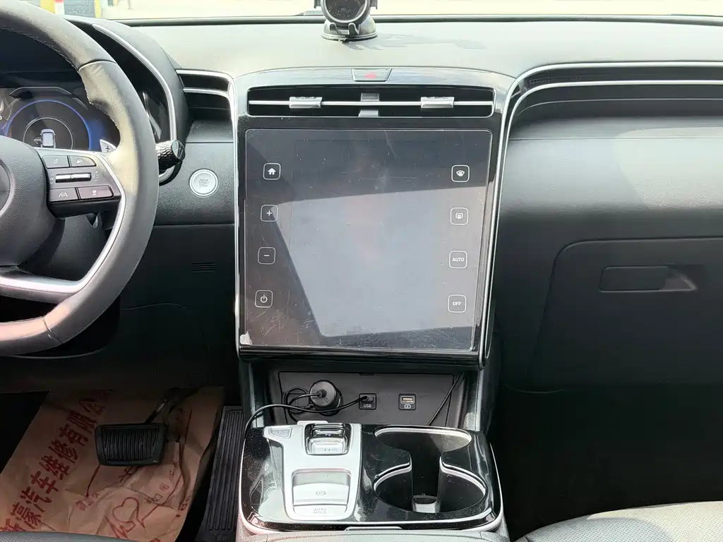 Hyundai Tucson — миниатюра 9