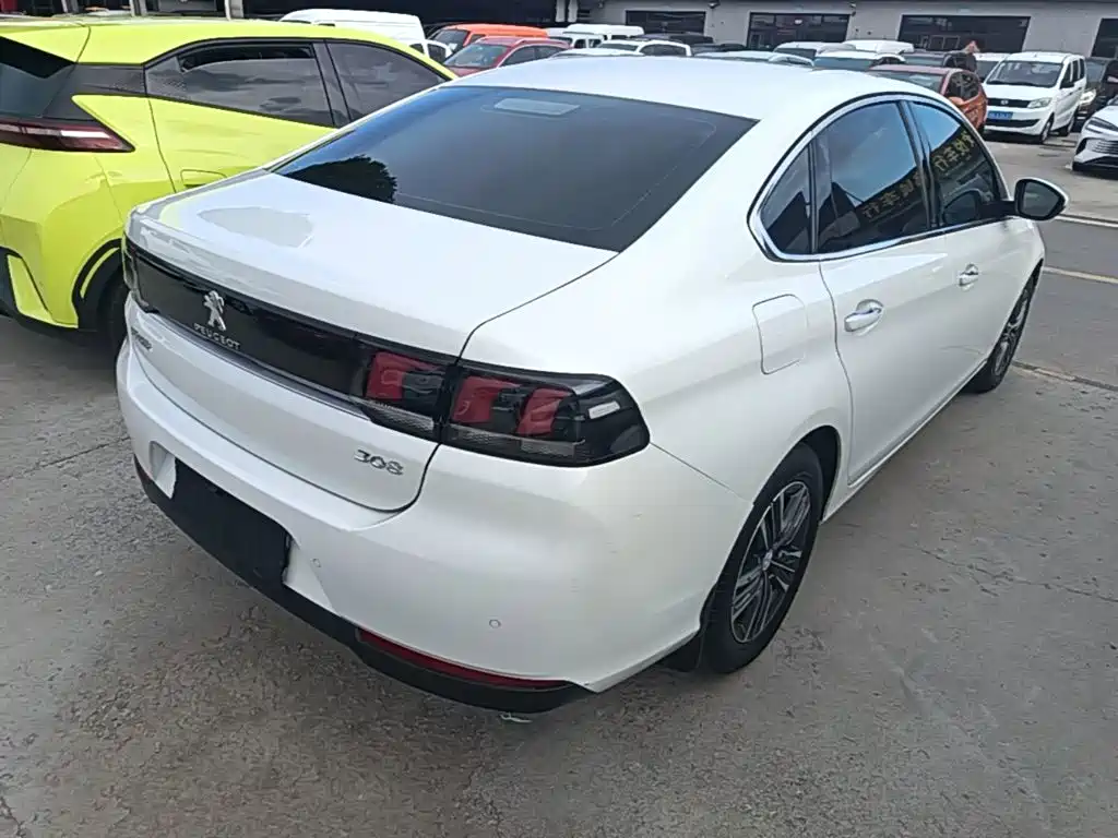 Peugeot 308 — миниатюра 7