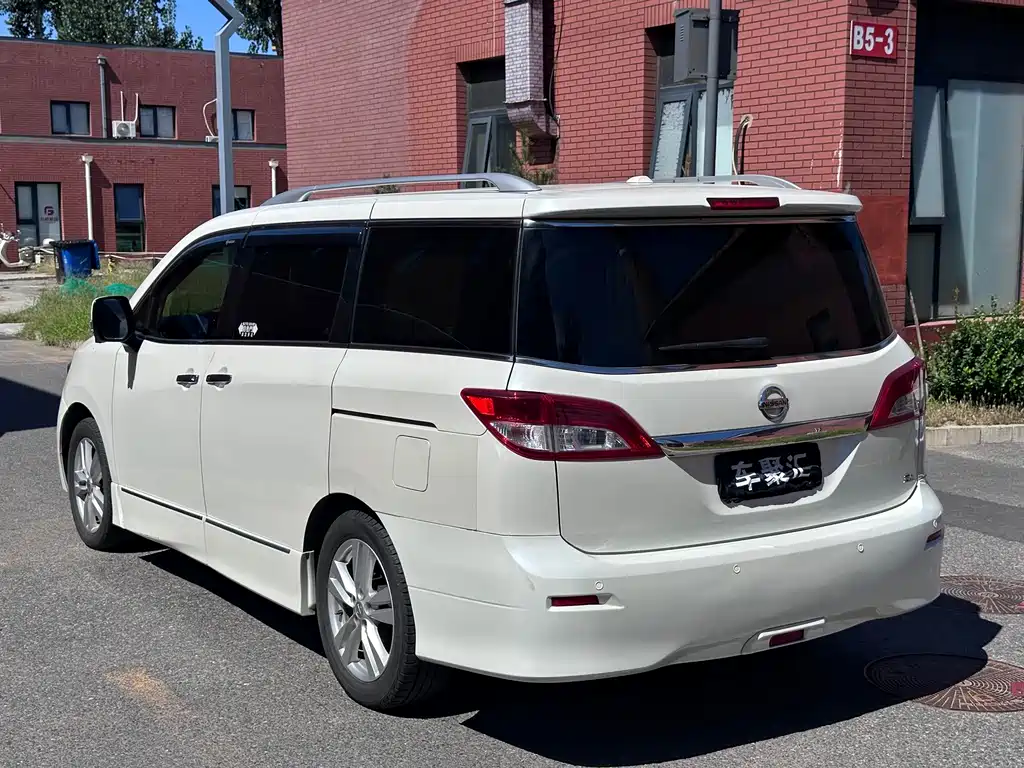 Nissan Quest — миниатюра 18