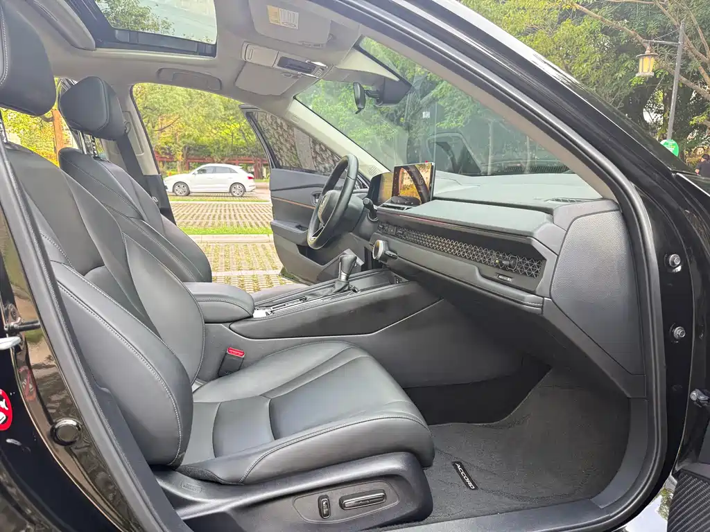 Honda Accord — миниатюра 11