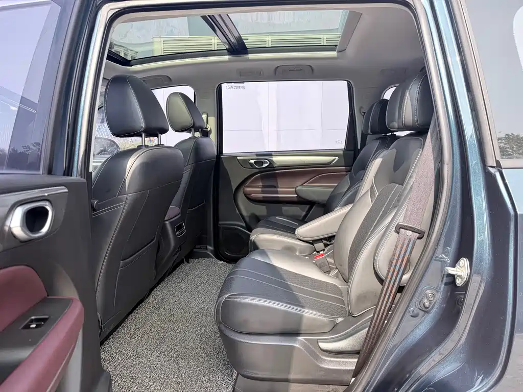 GAC Motor Trumpchi M6 — миниатюра 5