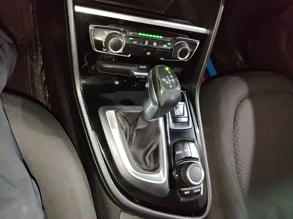 BMW 2 Series Active Tourer — миниатюра 14