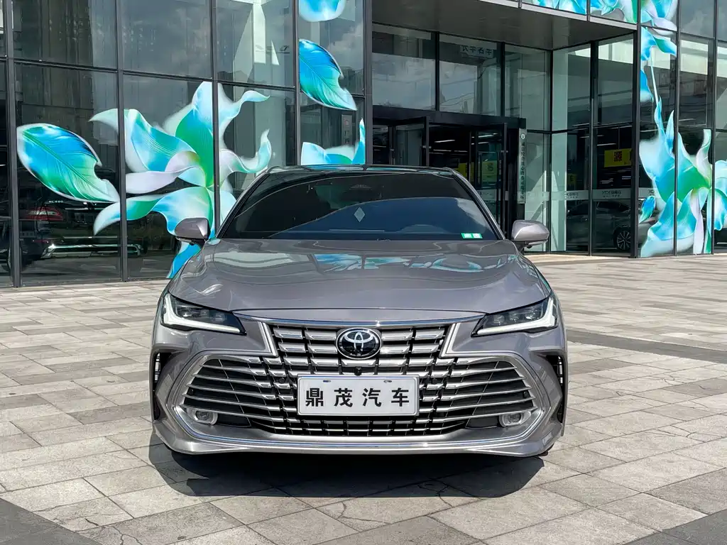 Toyota Avalon — миниатюра 2