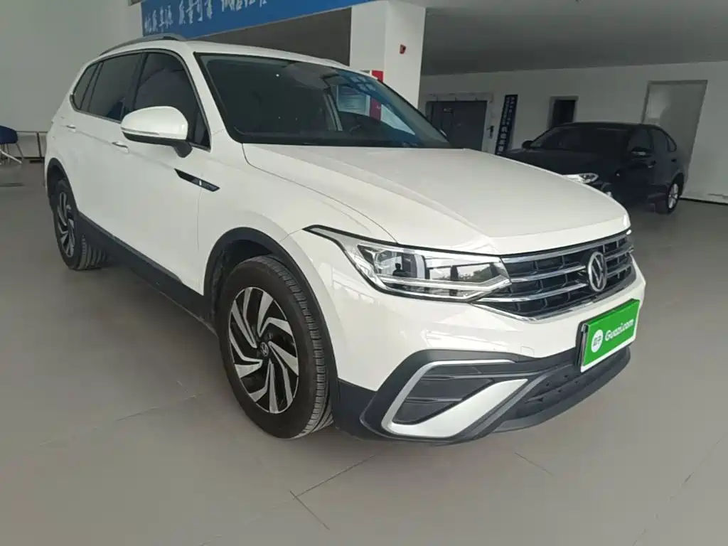 Volkswagen Tiguan L — миниатюра 4