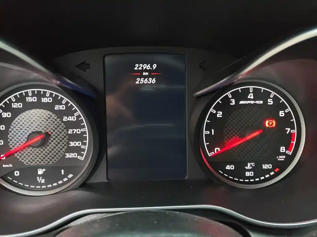 Mercedes-Benz C-Class AMG — миниатюра 12