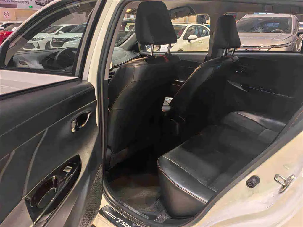 TOYOTA YARIS L ZHIXUAN