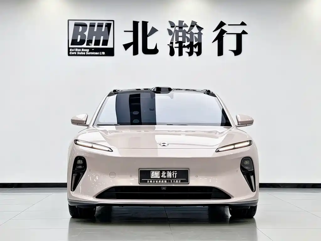 NIO ET5T — миниатюра 2