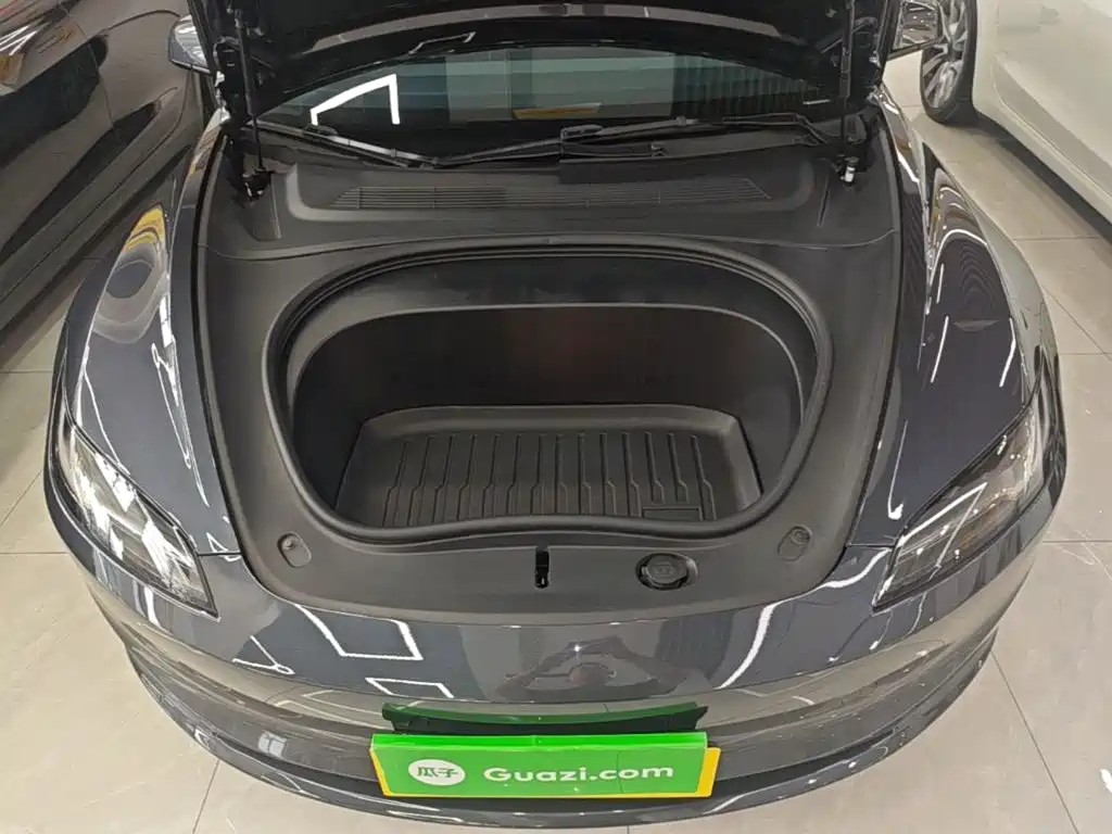 Tesla Model 3 — миниатюра 20