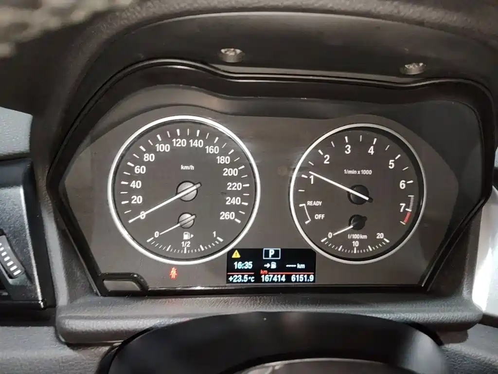 BMW 2 Series Active Tourer — миниатюра 12