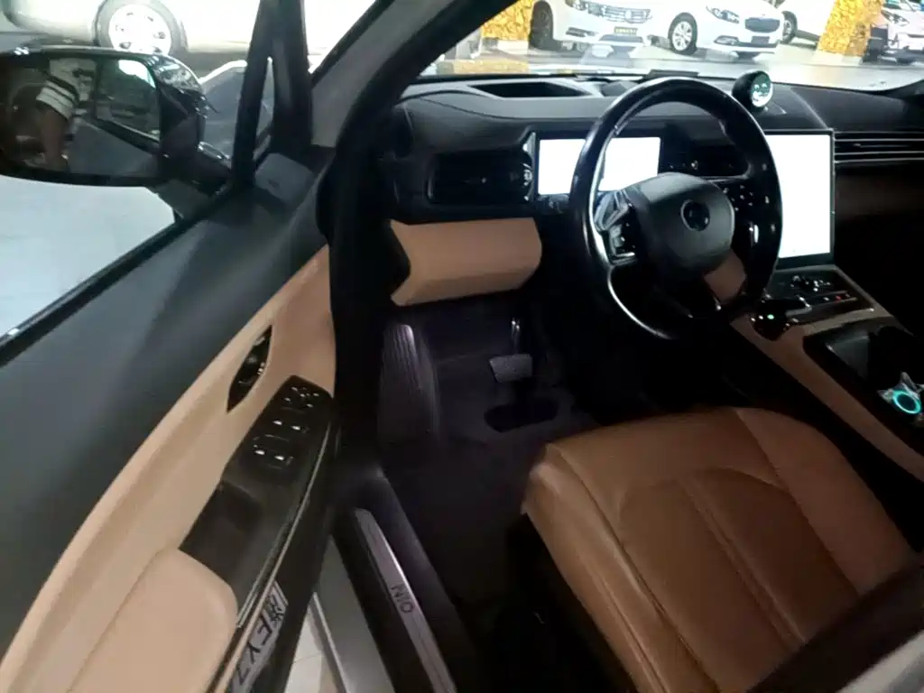 NIO ES6 — миниатюра 12