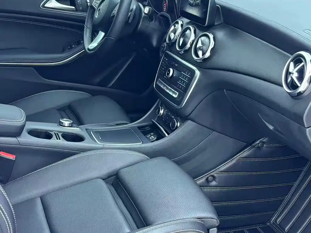 Mercedes-Benz GLA — миниатюра 17