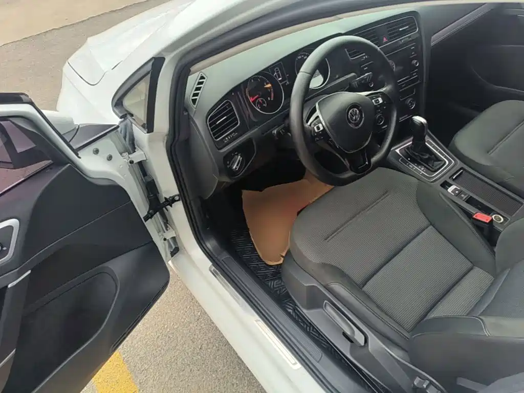 Volkswagen Golf — миниатюра 16