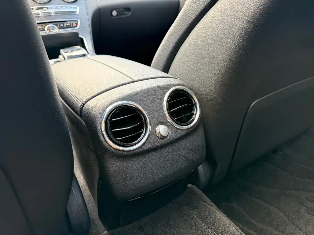 Mercedes-Benz C-Class — миниатюра 17