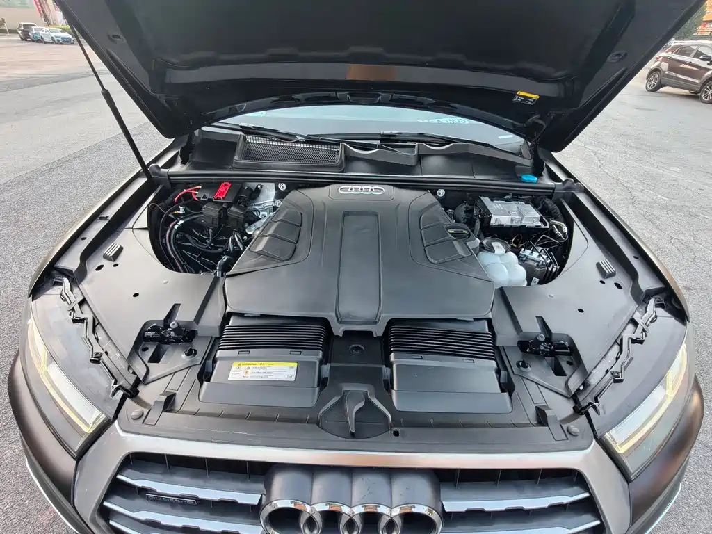 Audi Q7 — миниатюра 11