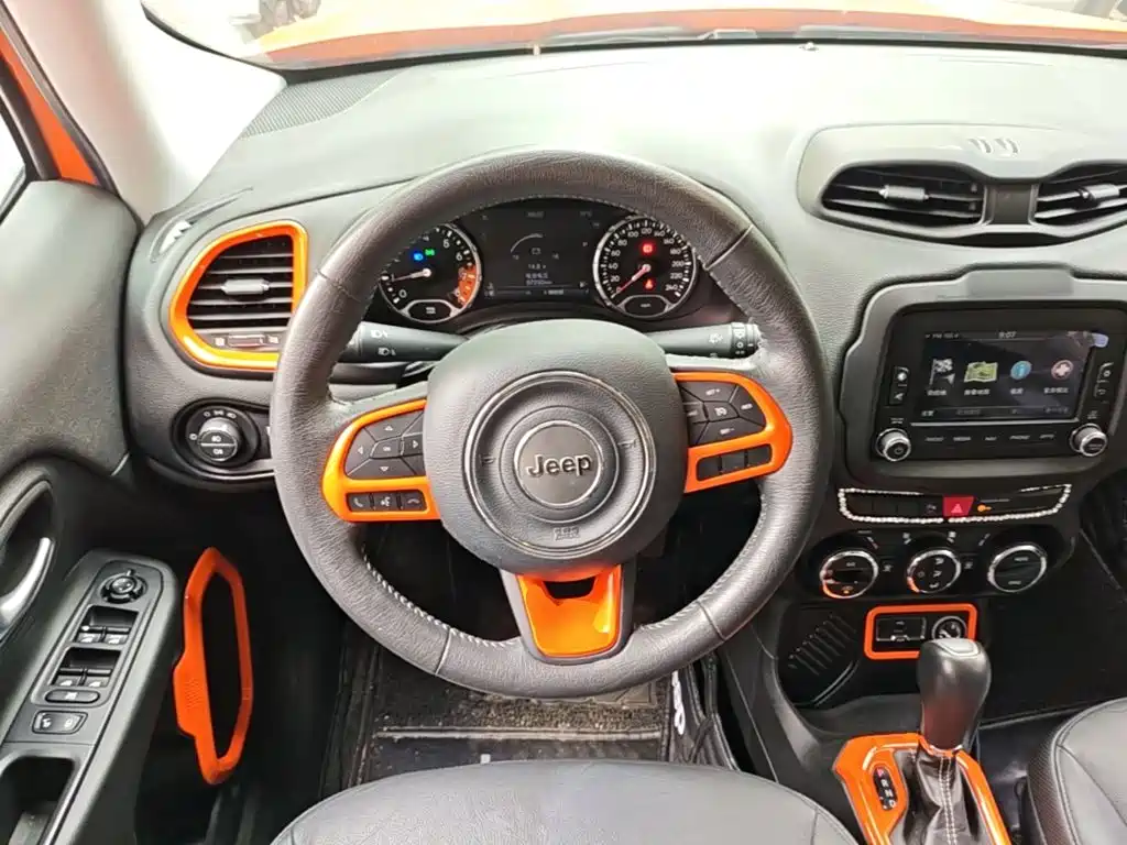 Jeep Renegade — миниатюра 11