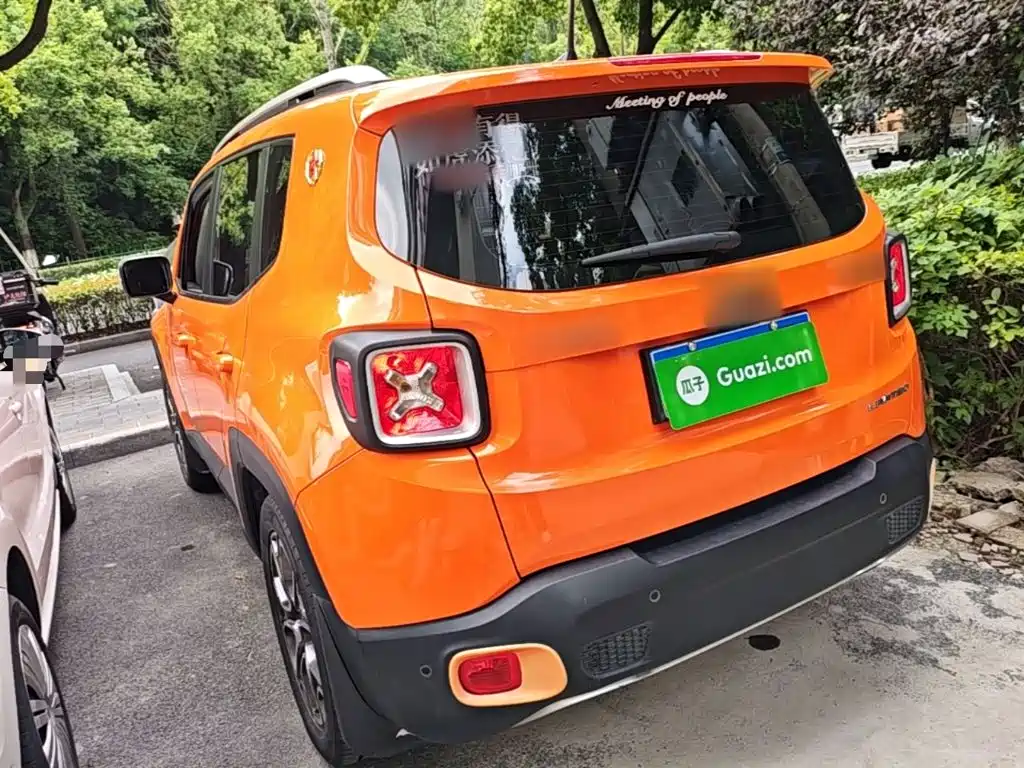 Jeep Renegade — миниатюра 5