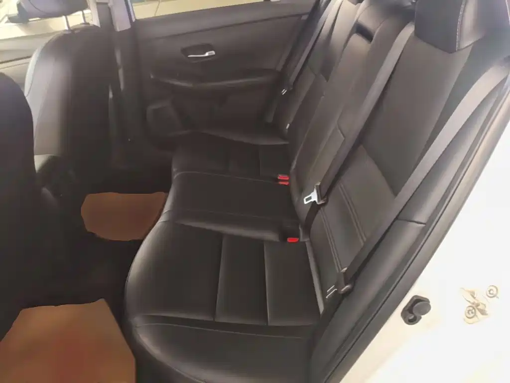 Nissan Sylphy — миниатюра 17
