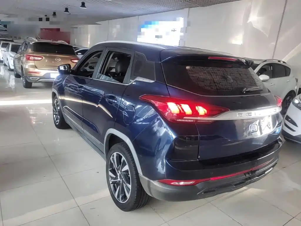 BAIC X3 — миниатюра 5