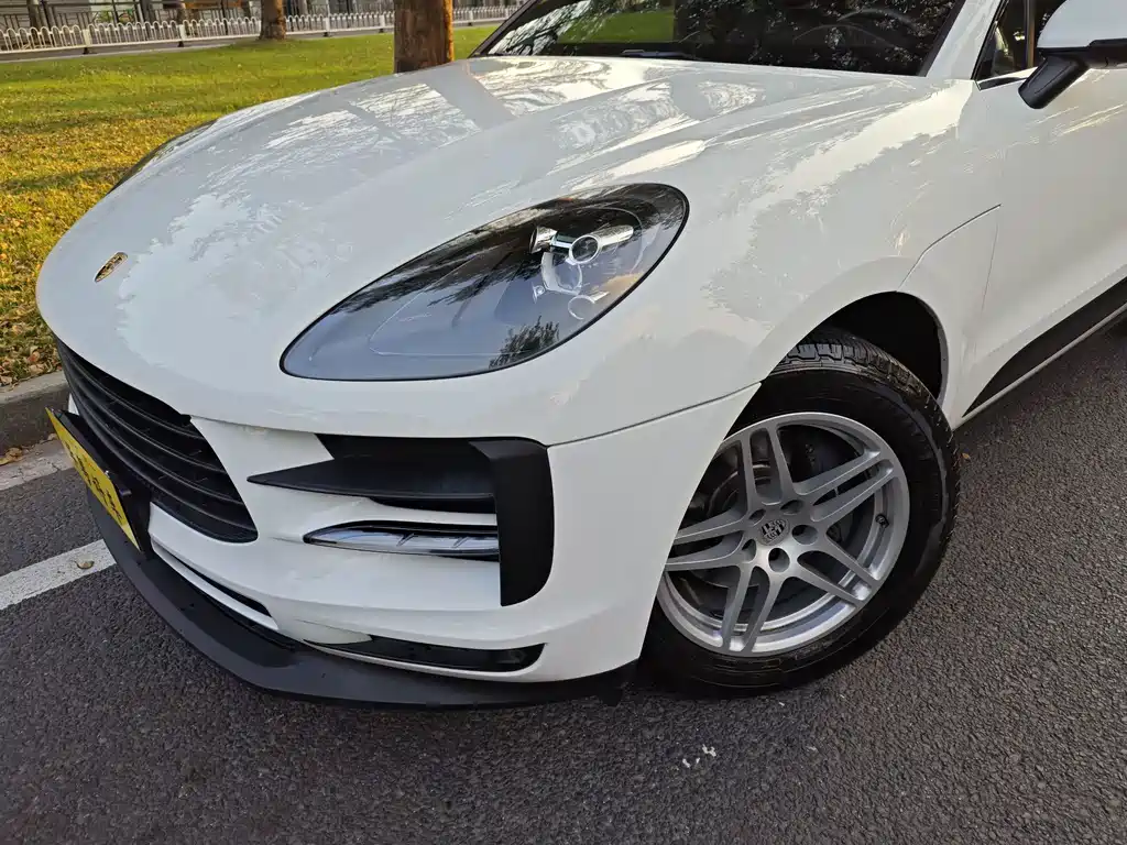 Porsche Macan — миниатюра 29