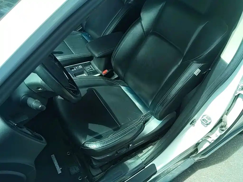 Mitsubishi Outlander — миниатюра 15