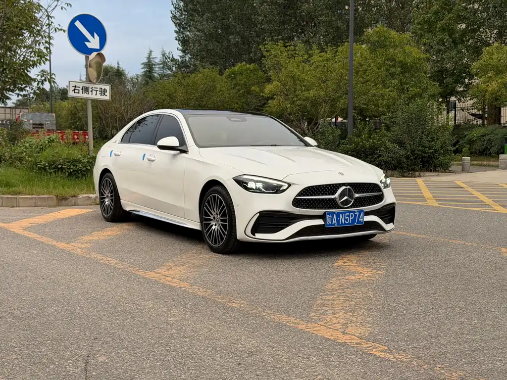 Mercedes-Benz C-Class — миниатюра 3
