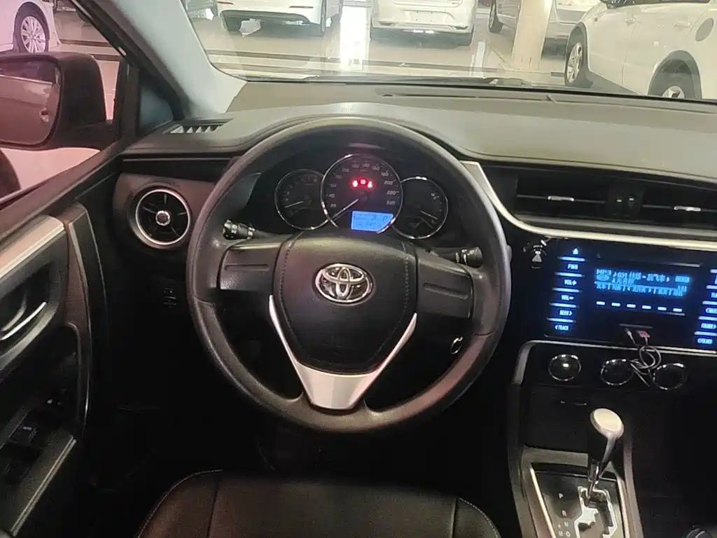 Toyota Corolla — миниатюра 11