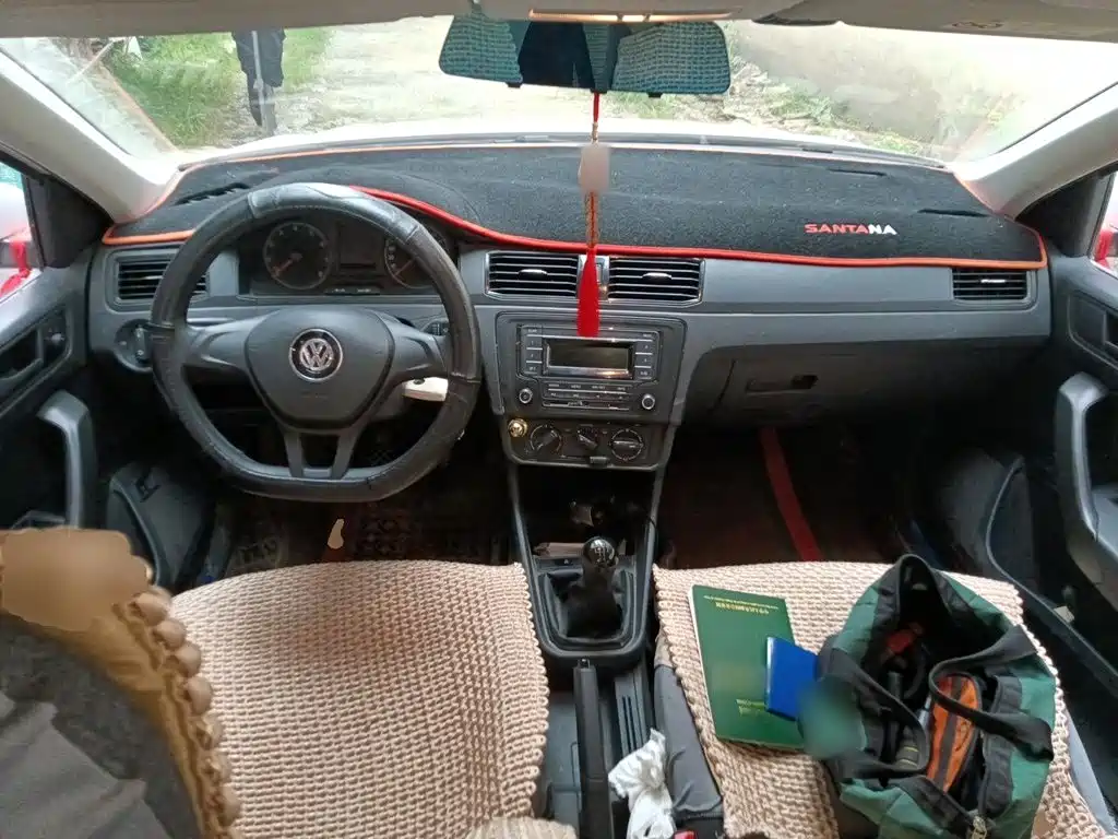 Volkswagen Santana — миниатюра 5