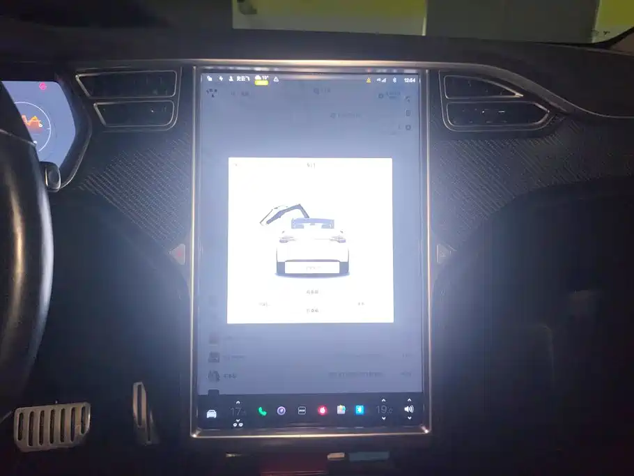 Tesla Model X — миниатюра 13