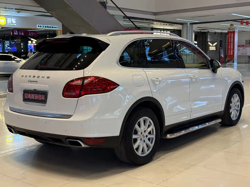Porsche Cayenne — миниатюра 18
