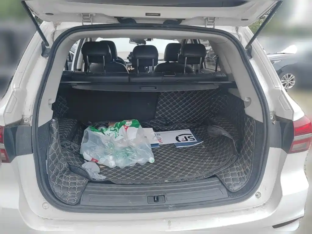 Roewe RX5 — миниатюра 20
