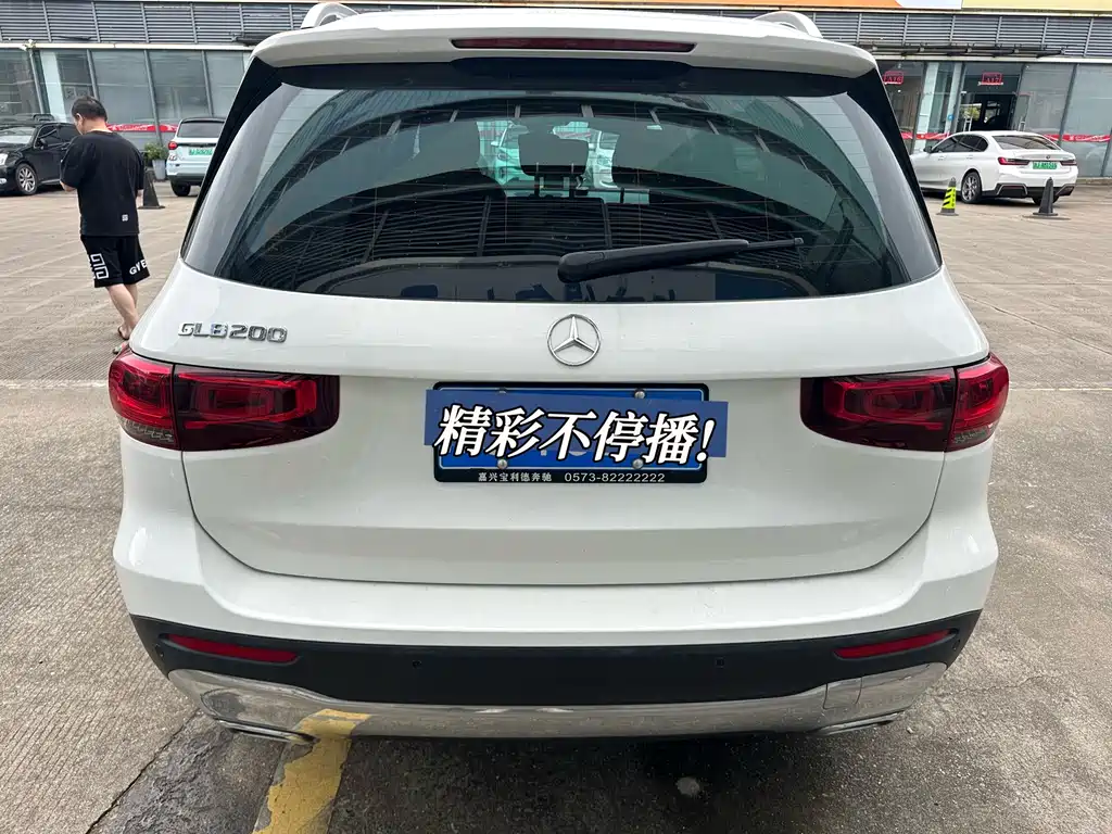 Mercedes-Benz GLB — миниатюра 9
