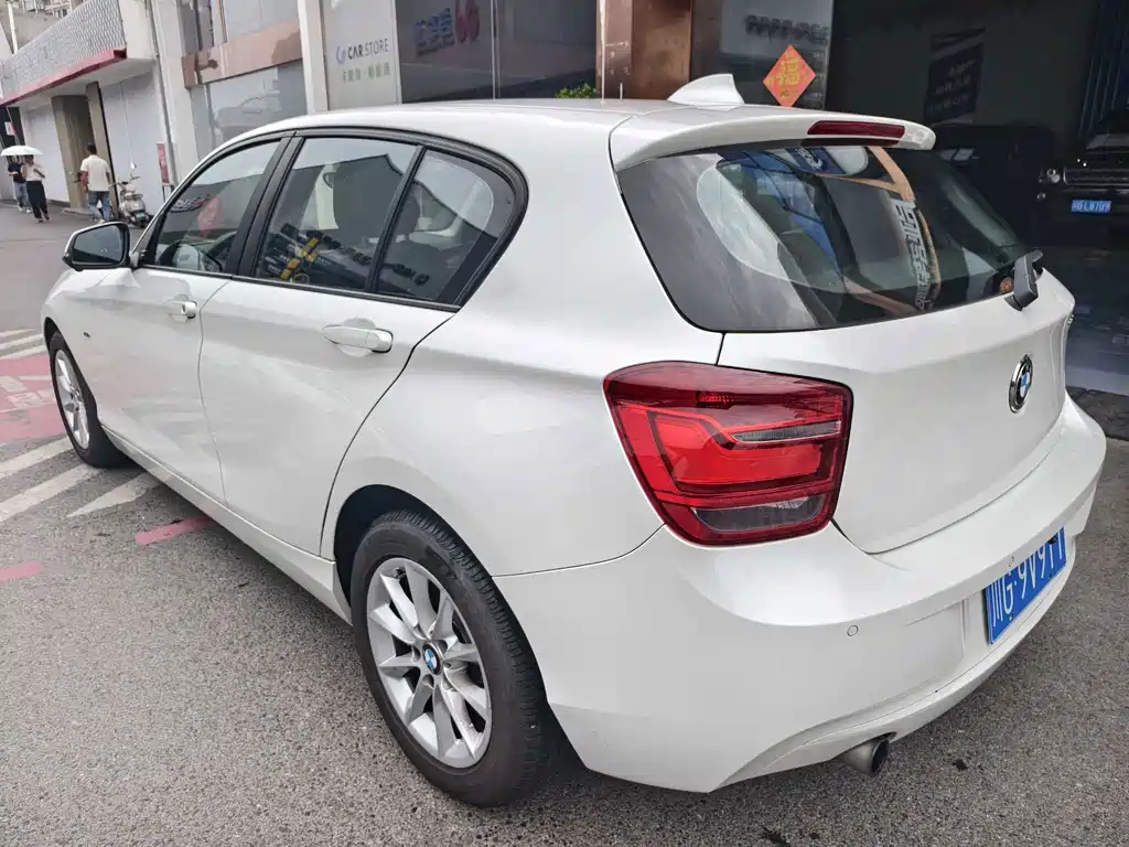 BMW 1 Series (Import) — миниатюра 4