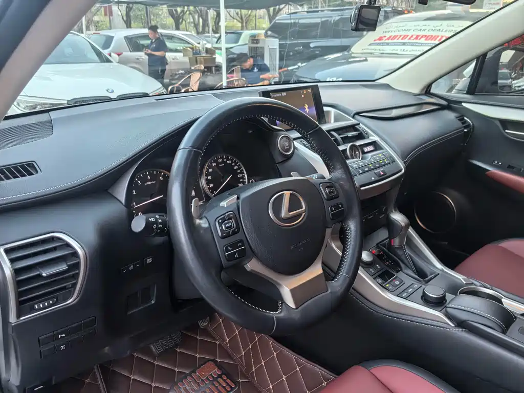 Lexus NX — миниатюра 6