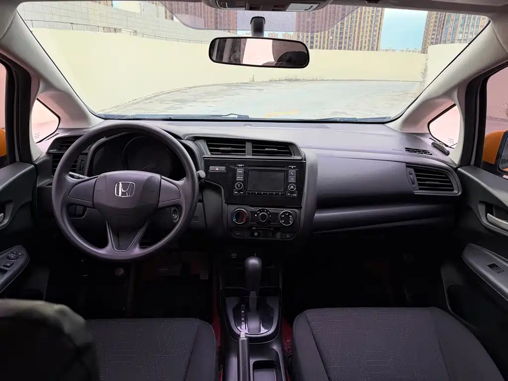 Honda Fit — миниатюра 7
